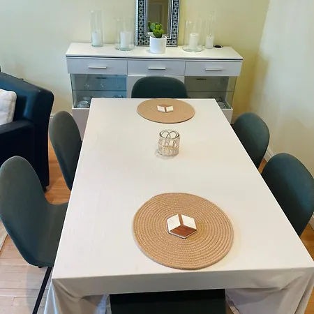 Centrally Located With A View Of Elisabethkirche Apartment *